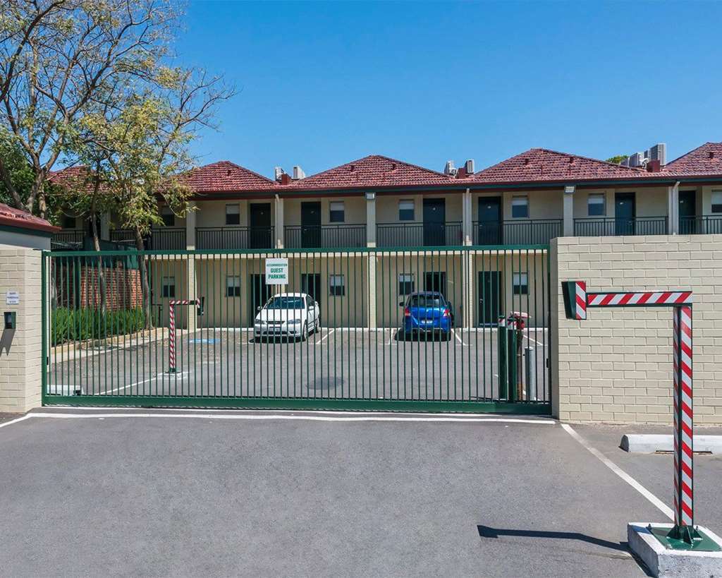 Quality Hotel Bayswater Perth Servicios foto